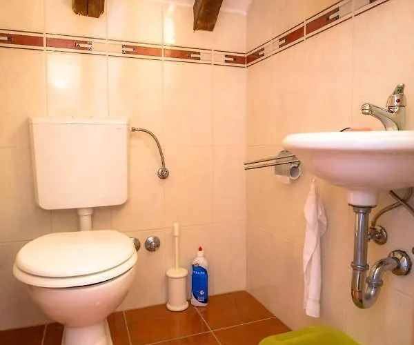 Mall بيت للعطل Primošten